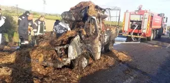 Kazada araçta sıkışan şahıs, samanların alev almasıyla yanarak can verdi