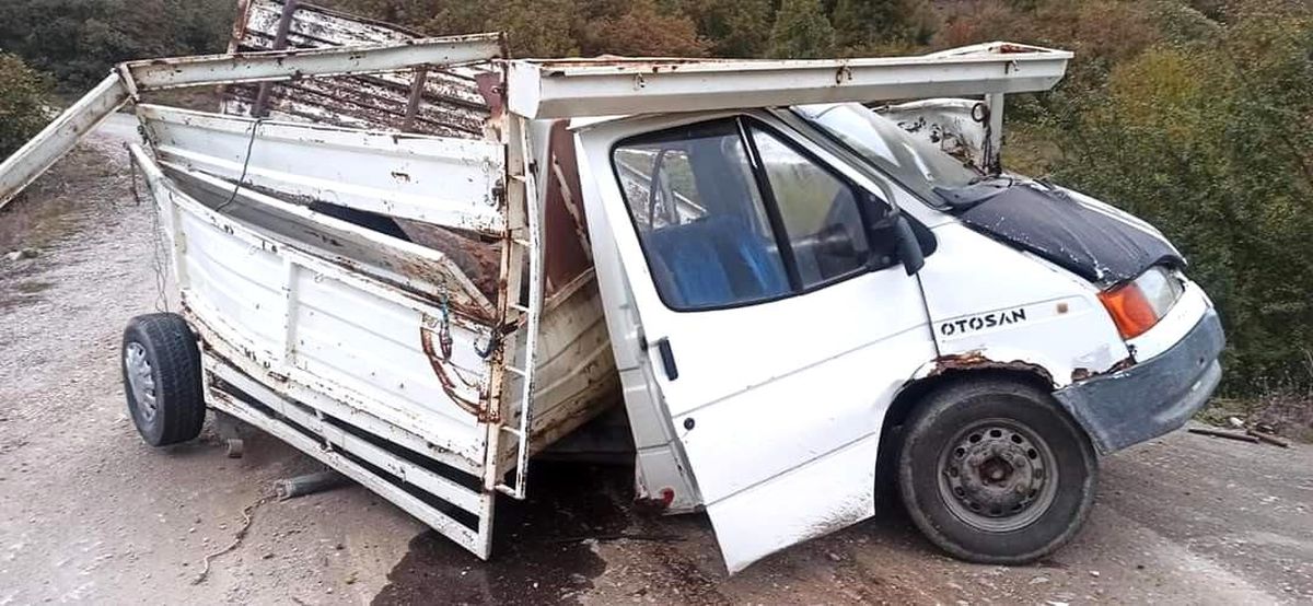 Kamyon ile kamyonet çarpıştı: 1 Yaralı