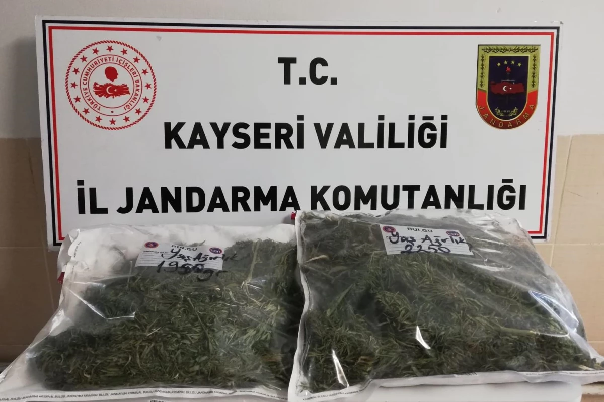 Kayseri\'de 4 kilo 200 gram esrar ele geçirildi