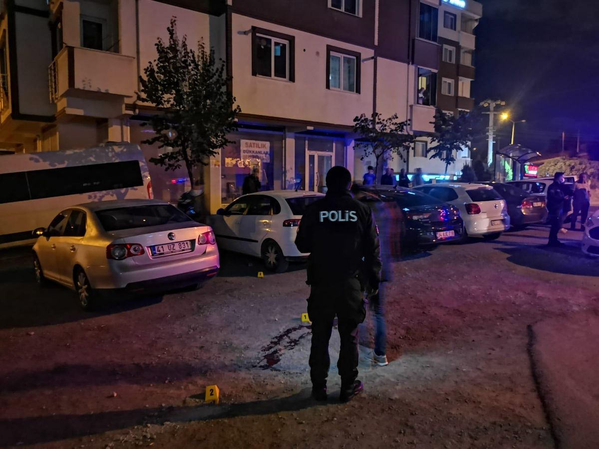 Kocaeli\'de eski eniştesinin tabancayla vurduğu kişi öldü