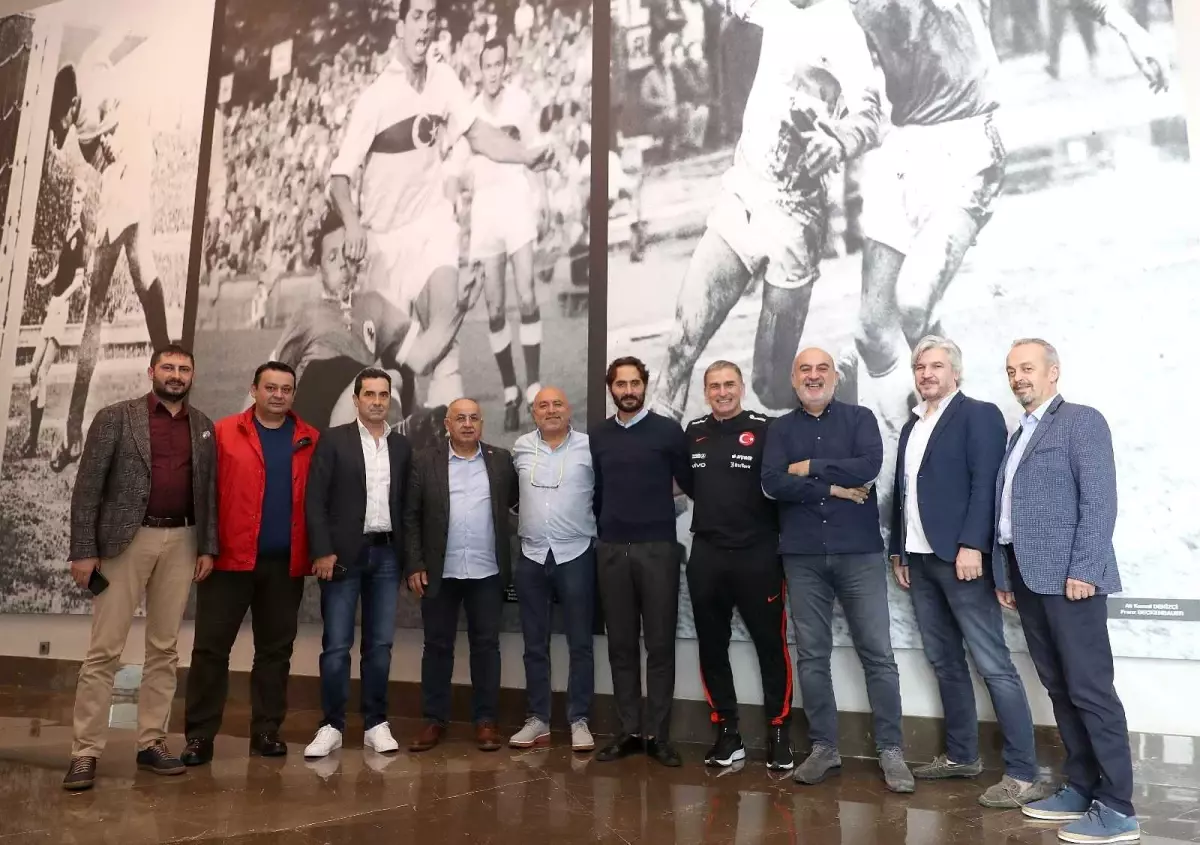 Kuntz: "Kapılar kimseye kapalı değil, kimsenin yeri de garanti değil"