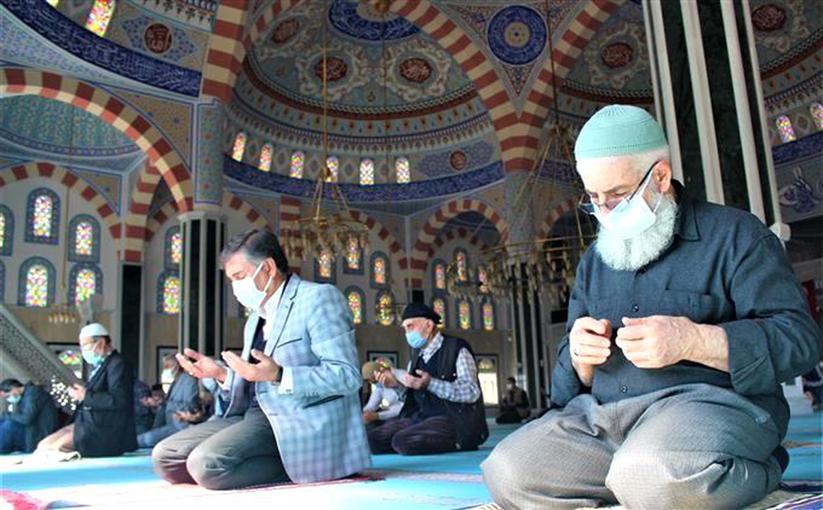 Kur\'an-ı Kerim ziyafeti yapılarak Mevlid-i Şerif okundu