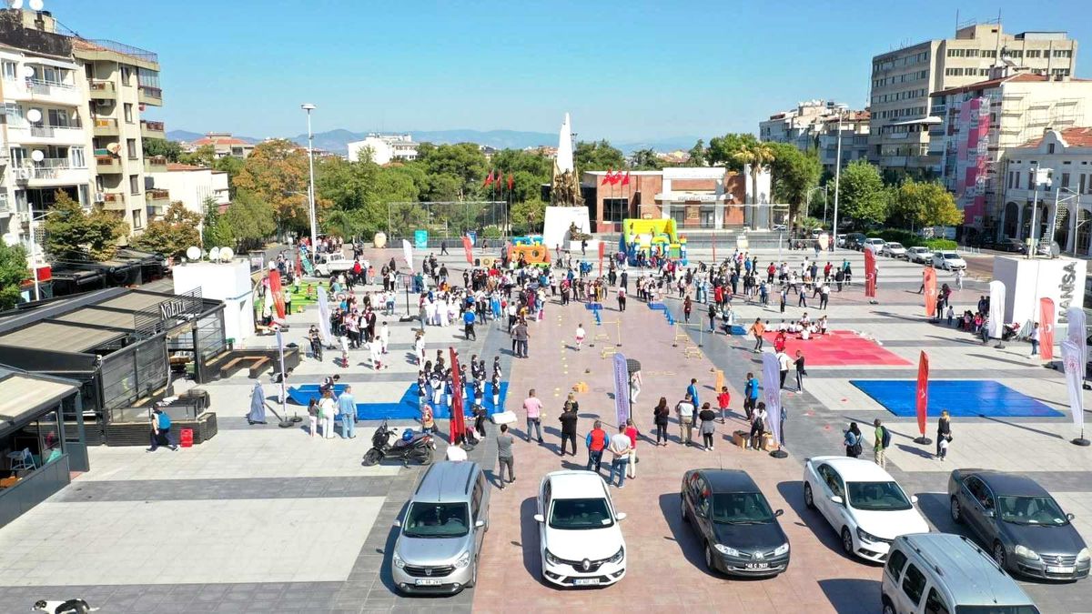 Manisa\'da Amatör Spor Haftası\'na görkemli açılış