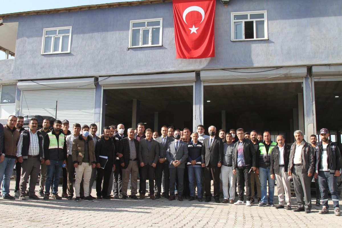 Özalp Kaymakamı Nasır, belediye personeliyle bir araya geldi