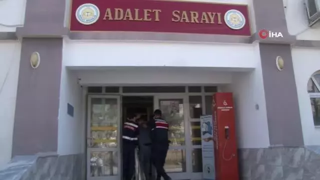 Suriye sınırında 2 DEAŞ'lı yakalandı Suriye sınırında 2 DEAŞ'lı yakalandı