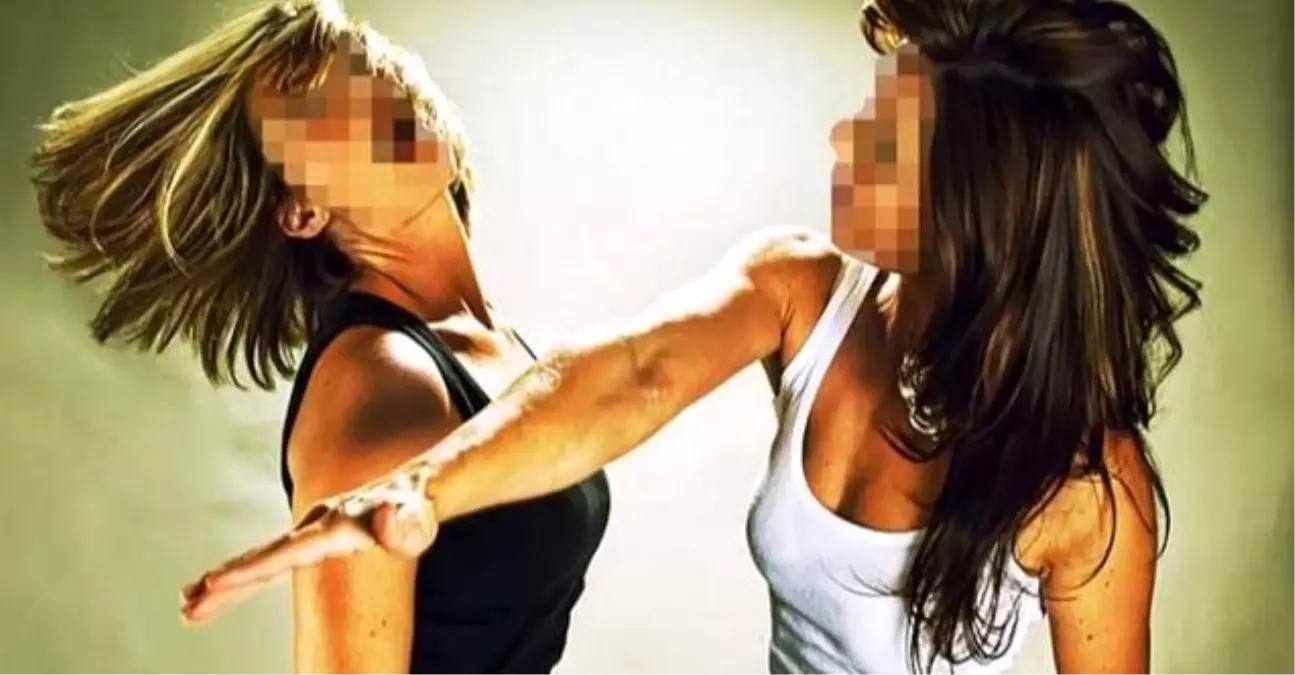 Yasak aşk yaşadığı için asansörde darp edilen şarkıcıdan flaş hamle