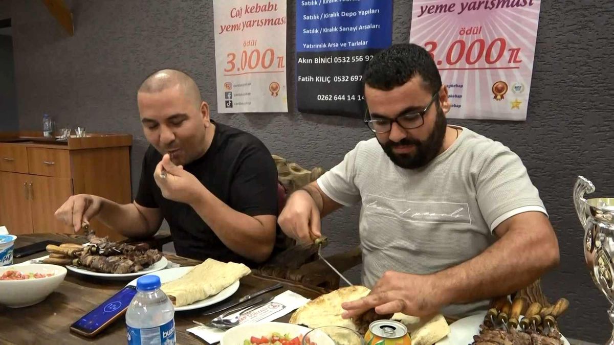 Son dakika haber! 3 bin TL ve altın kazanmak için sofraya oturdu kaybedince 640 TL hesap ödedi