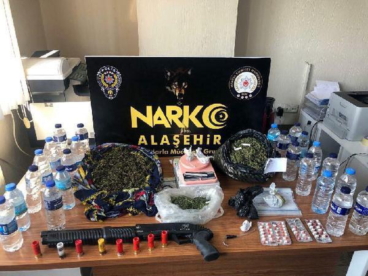 Alaşehir\'de uyuşturucu operasyonu: 12 gözaltı