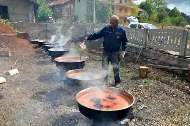 Antalya'nın Toros Dağları'ndan sofralara uzanan şifalı lezzet Andız Pekmezi 