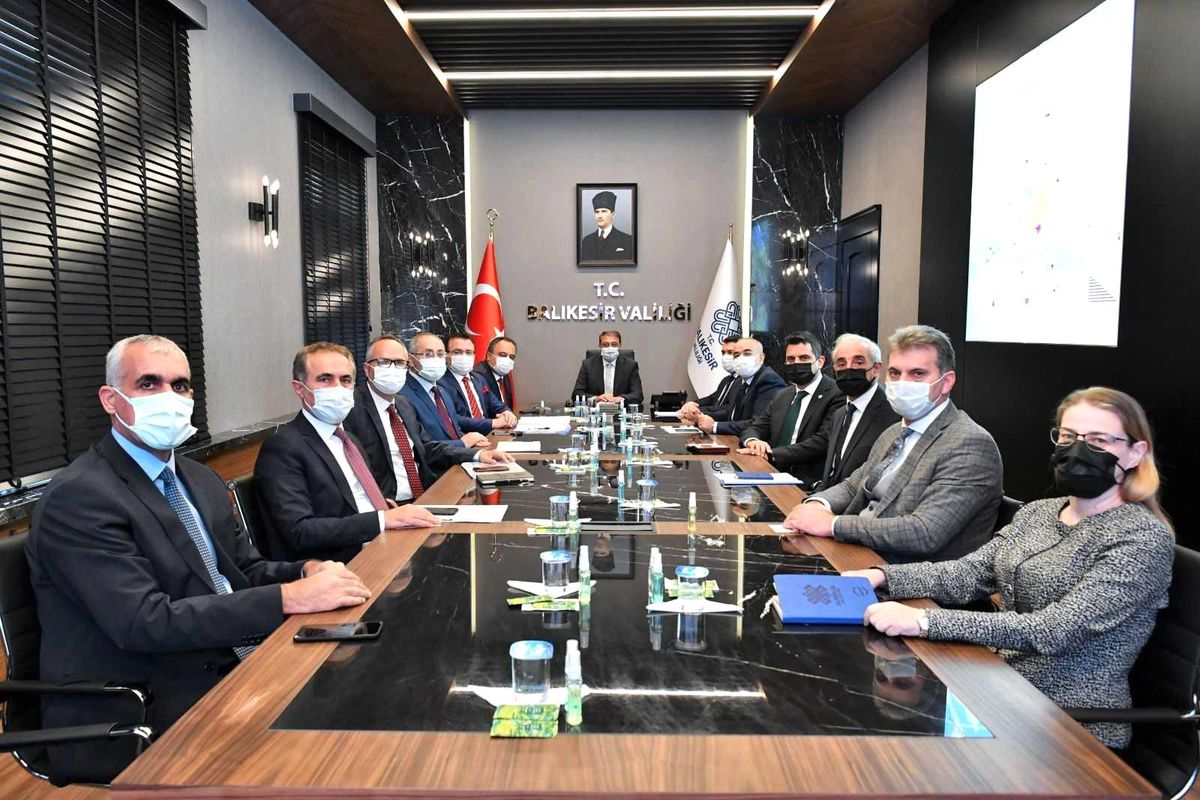 Balıkesir\'de yürütülen çalışmalar ve projeler değerlendirildi
