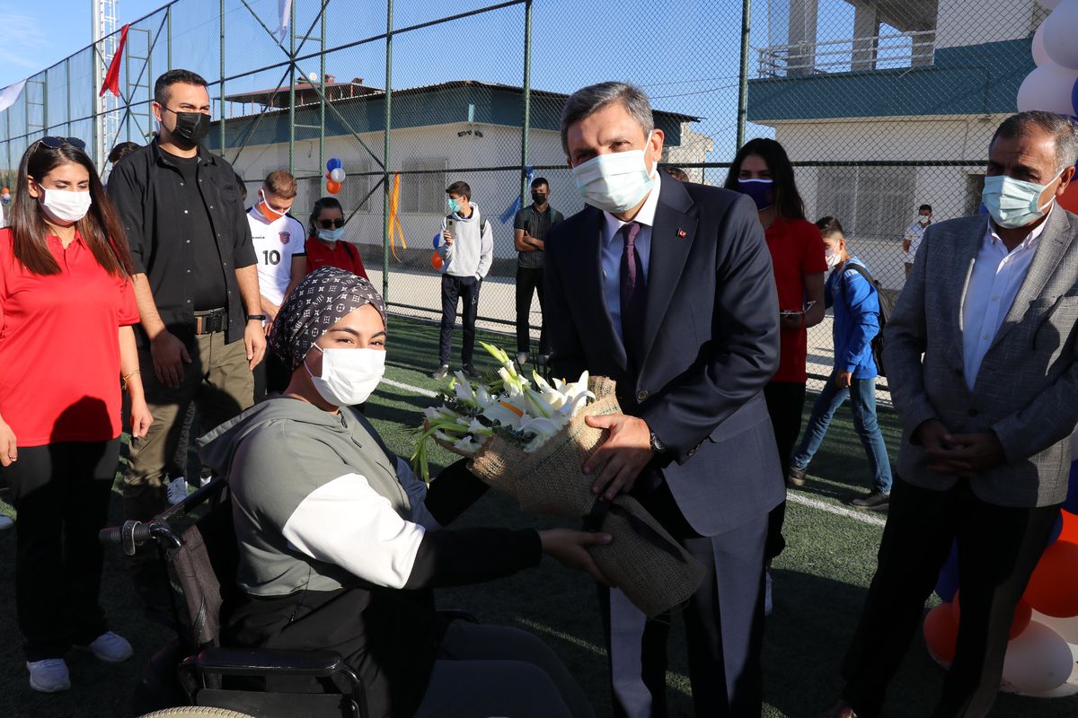 Batman\'da sporculara malzeme desteği