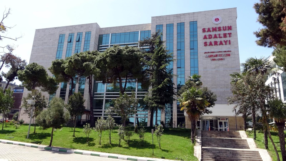 Son dakika: (Düzeltme) Rüşvet iddiası davasında daire başkanının tutukluk halinin devamına karar verildi