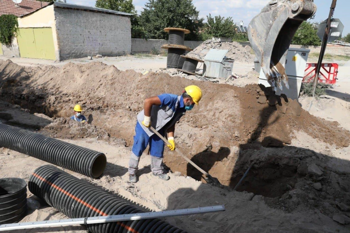 Kayseri\'de ekonomik ömrünü tamamlamış içme suyu, yağmur suyu ve kanalizasyon hatları yenileniyor