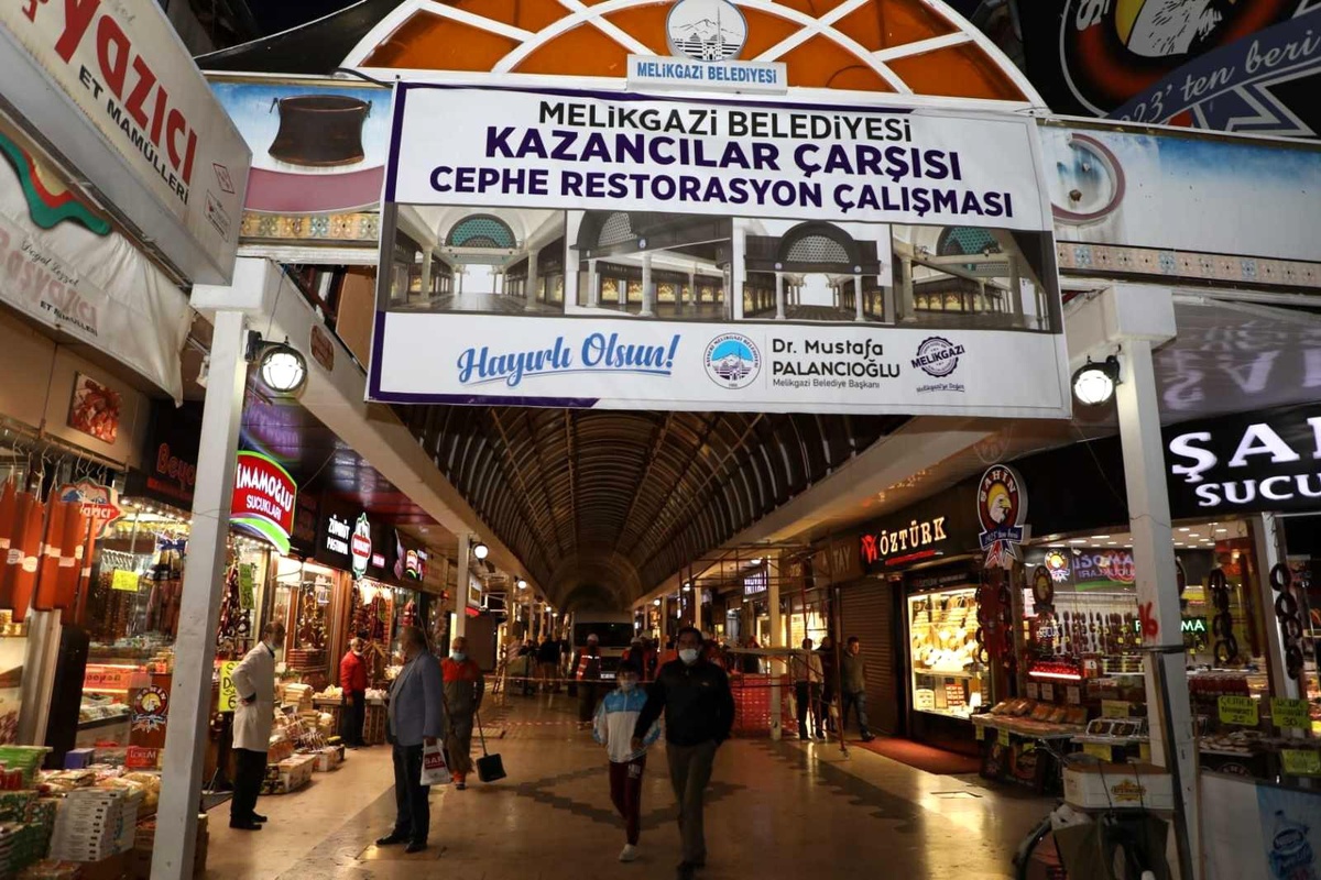 Son dakika: Kazancılar Çarşısı\'nda yenileme çalışmaları başladı