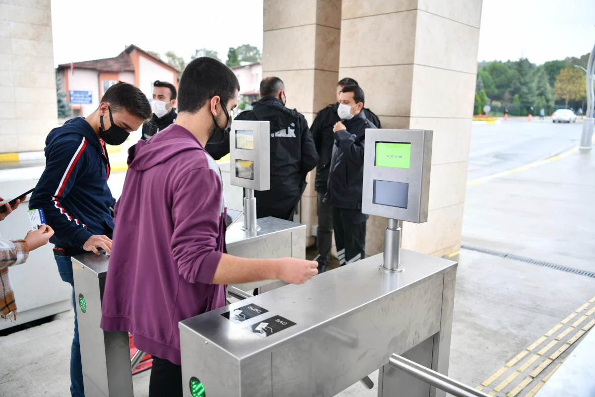 Sakarya Üniversitesinde Kovid-19 tedbirleri artırıldı