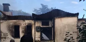 Son dakika haberi... Yalnız yaşadığı evinde çıkan yangında öldü