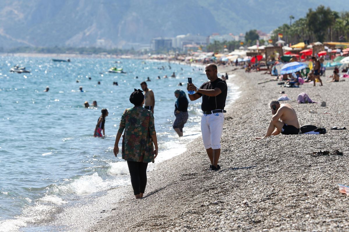 Antalya\'da ekimde deniz keyfi