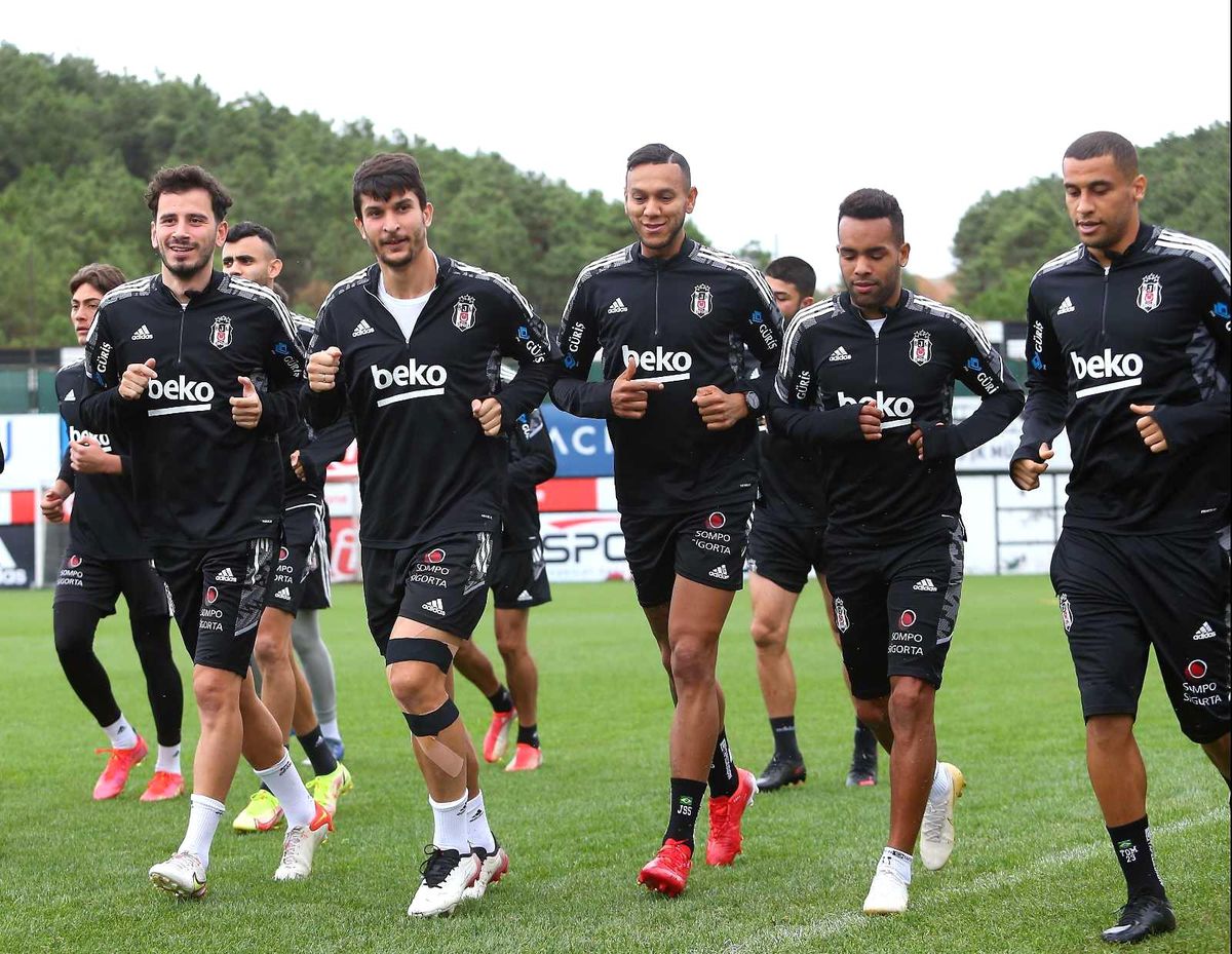 Beşiktaş\'ta M. Başakşehir maçı hazırlıkları devam ediyor