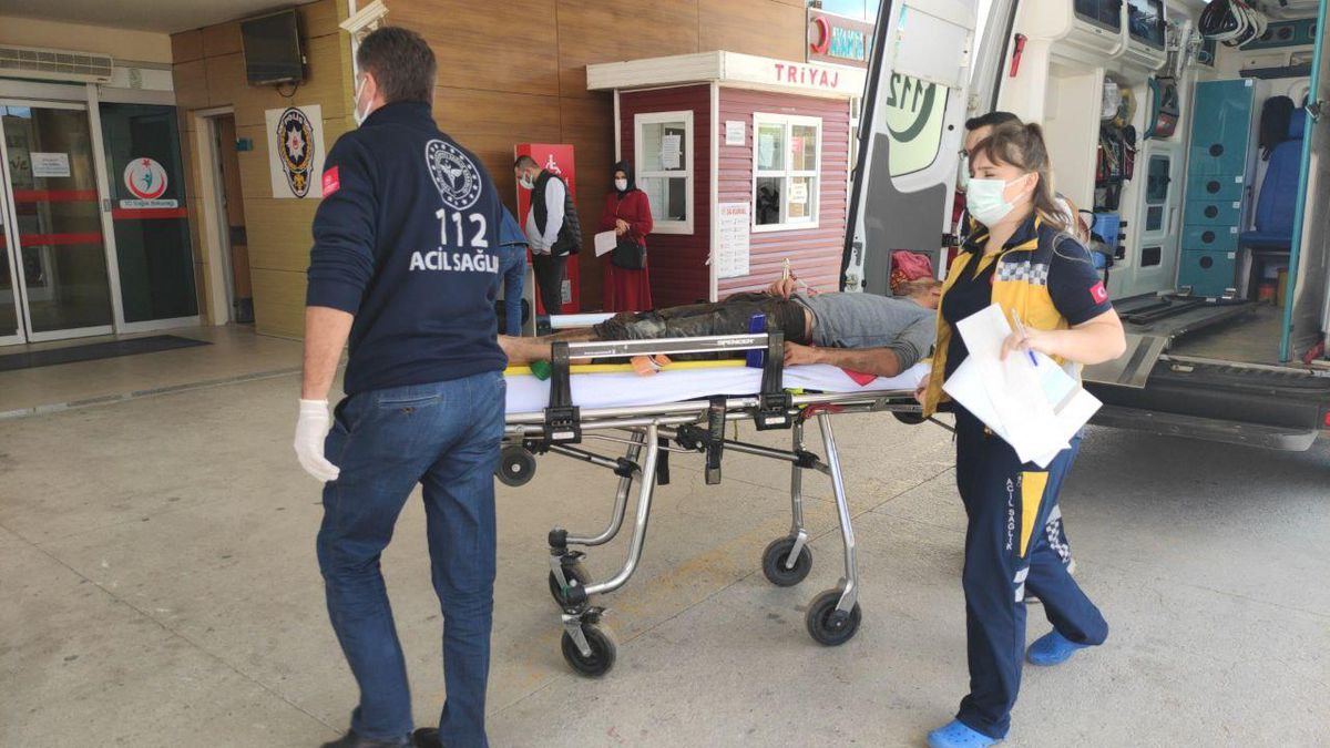 Son Dakika | Bursa\'da akıma kapılan işçinin üzerini toprakla örterek ambulans beklediler