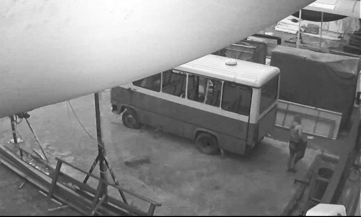 Güvenlik kamerasına yakalanan demir hırsızı tutuklandı