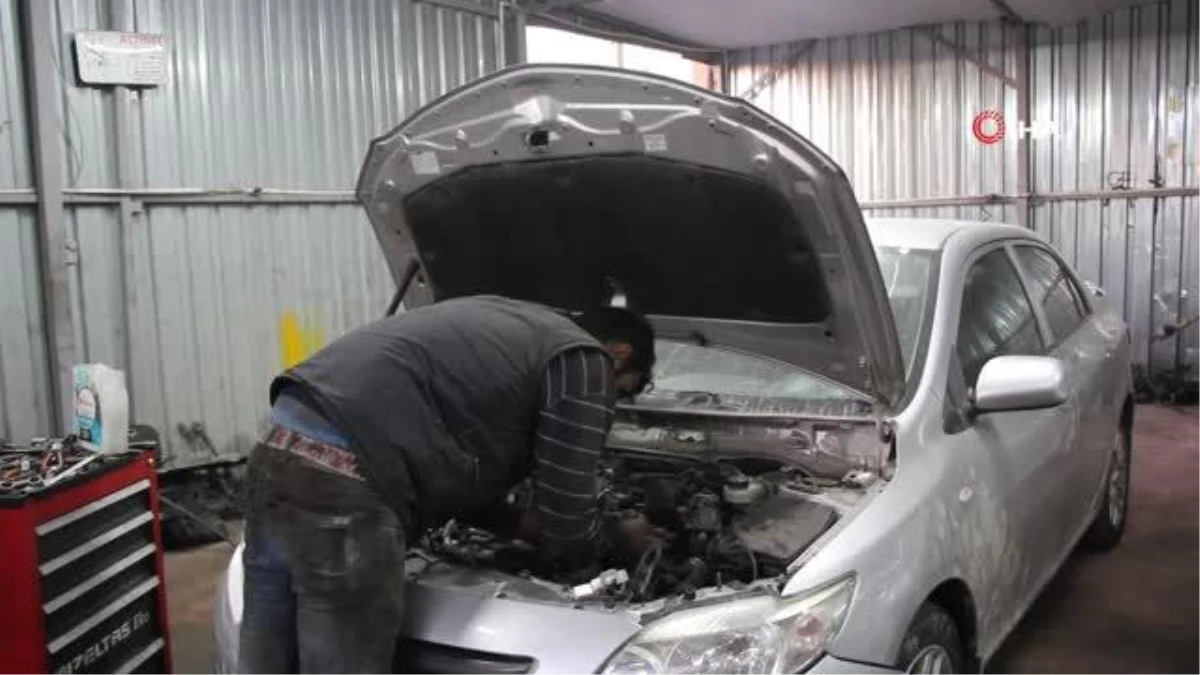 Hidrojen temizliği yapmak istediği otomobilinde 20 bin liralık hasar oluştu