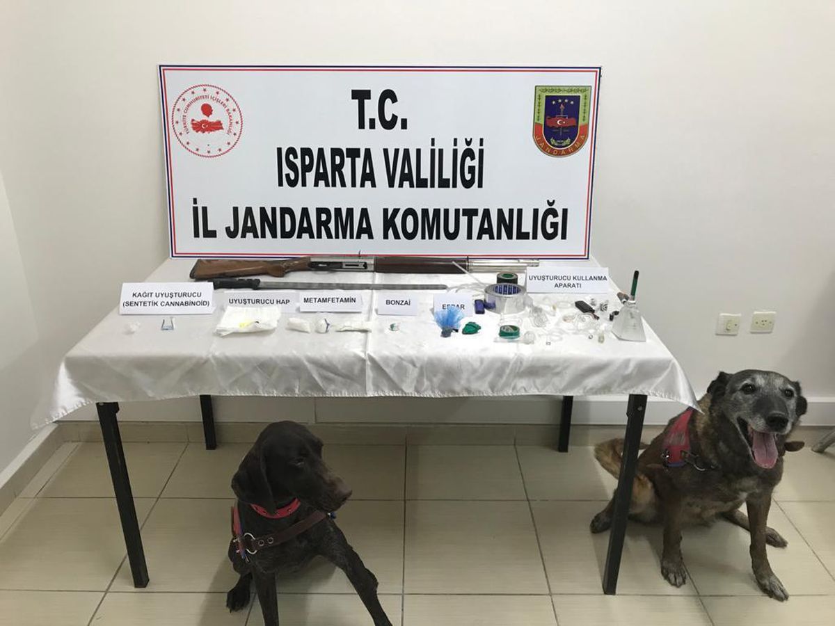 Son dakika: Isparta\'da uyuşturucu operasyonunda bir kişi tutuklandı