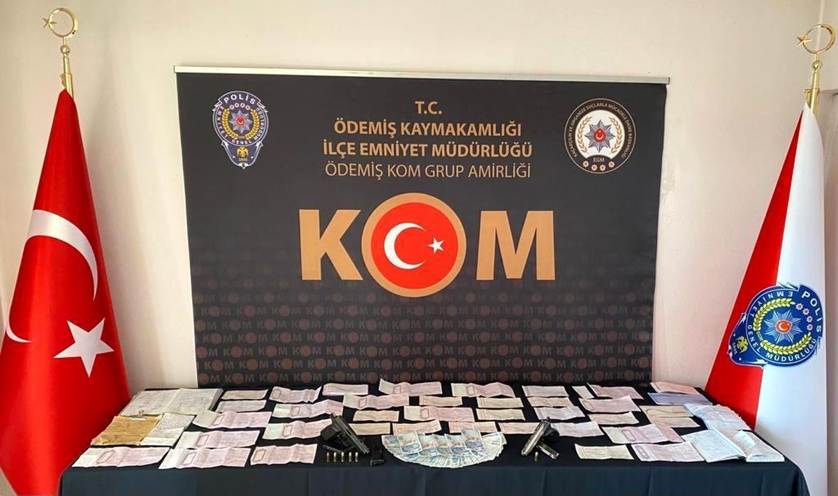 İzmir\'de tefeci operasyonu: 2 gözaltı
