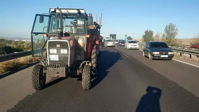 Kırıkkale'de traktör ile otomobil çarpıştı: 2 yaralı