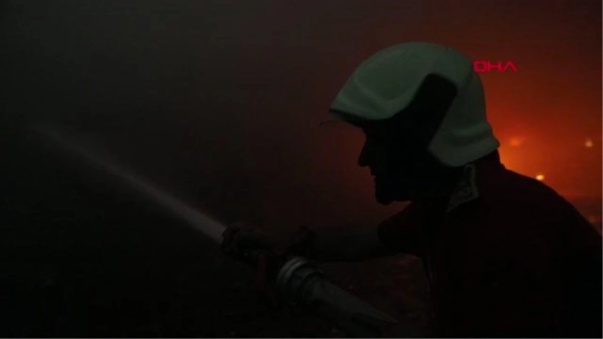 Mersin\'de hurda fabrikasında yangın KONTROL ALTINA ALINDI
