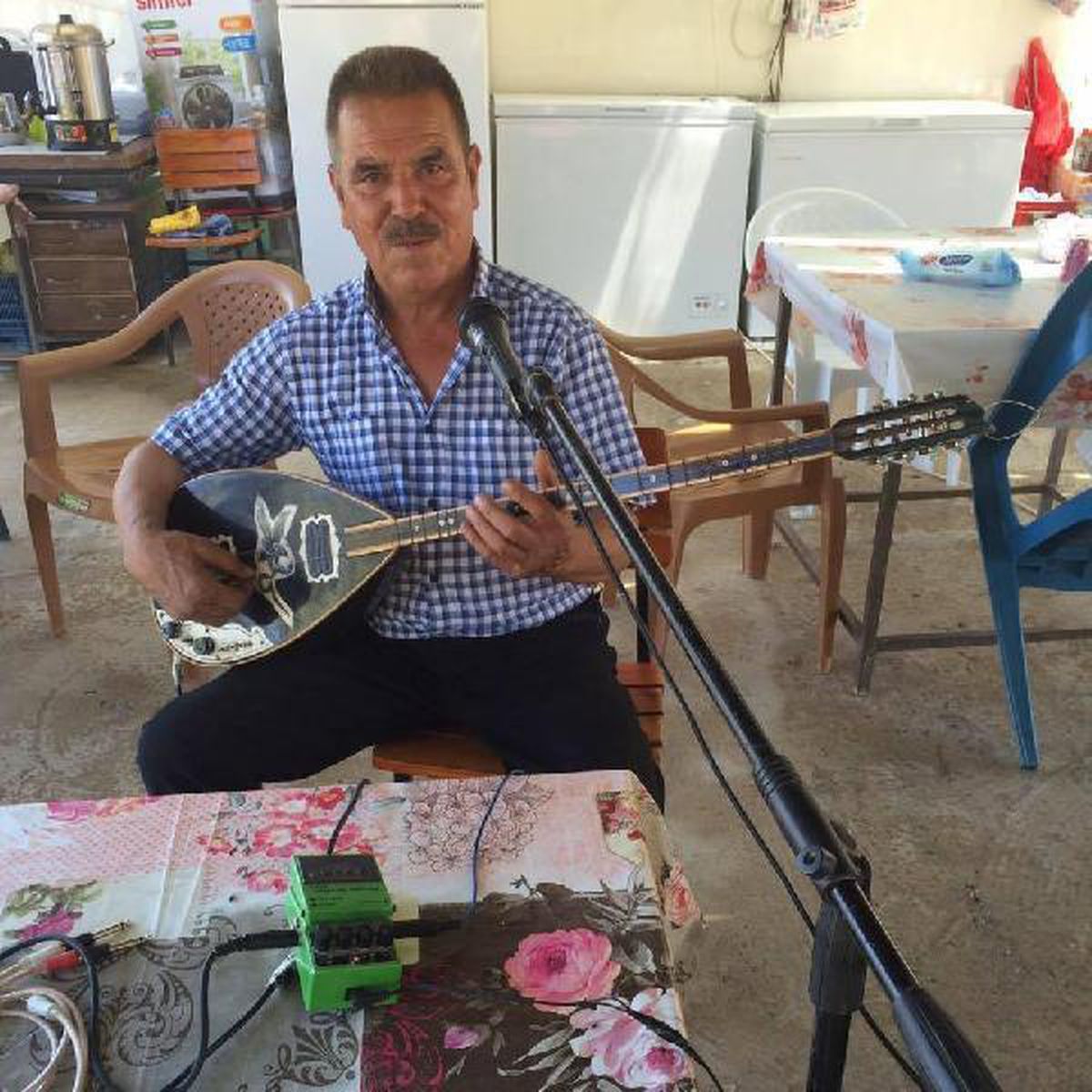 Son dakika haber: Minibüsle kamyonet çarpıştı; 1 ölü, 1 yaralı