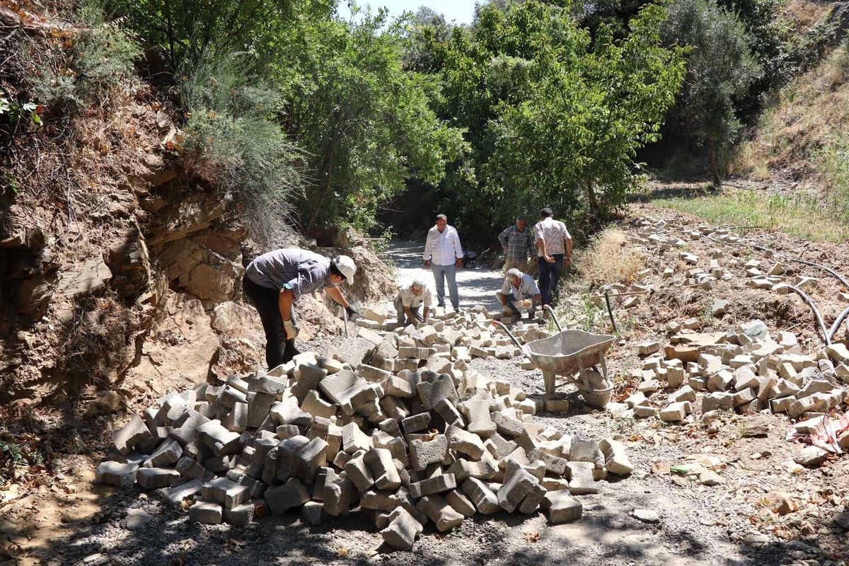 Nazilli\'deki yol seferberliğine muhtarlardan tam not