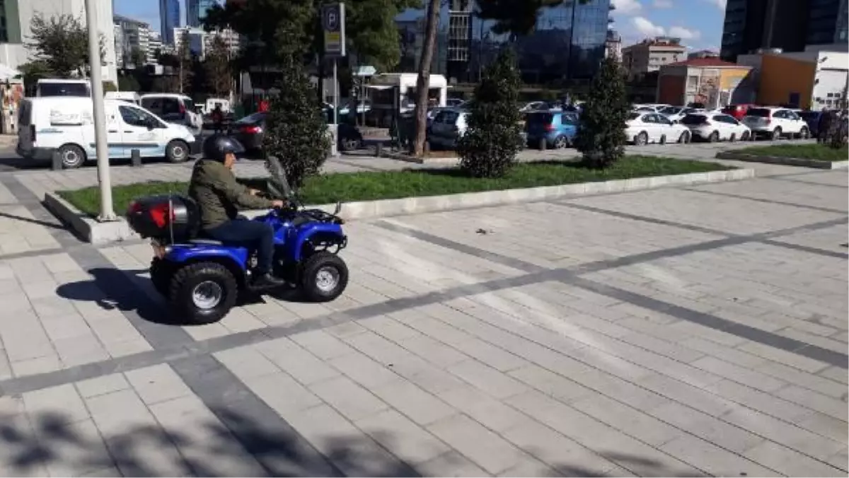 Şişli\'nin \'Baba\' lakaplı ATV\'li muhtarı