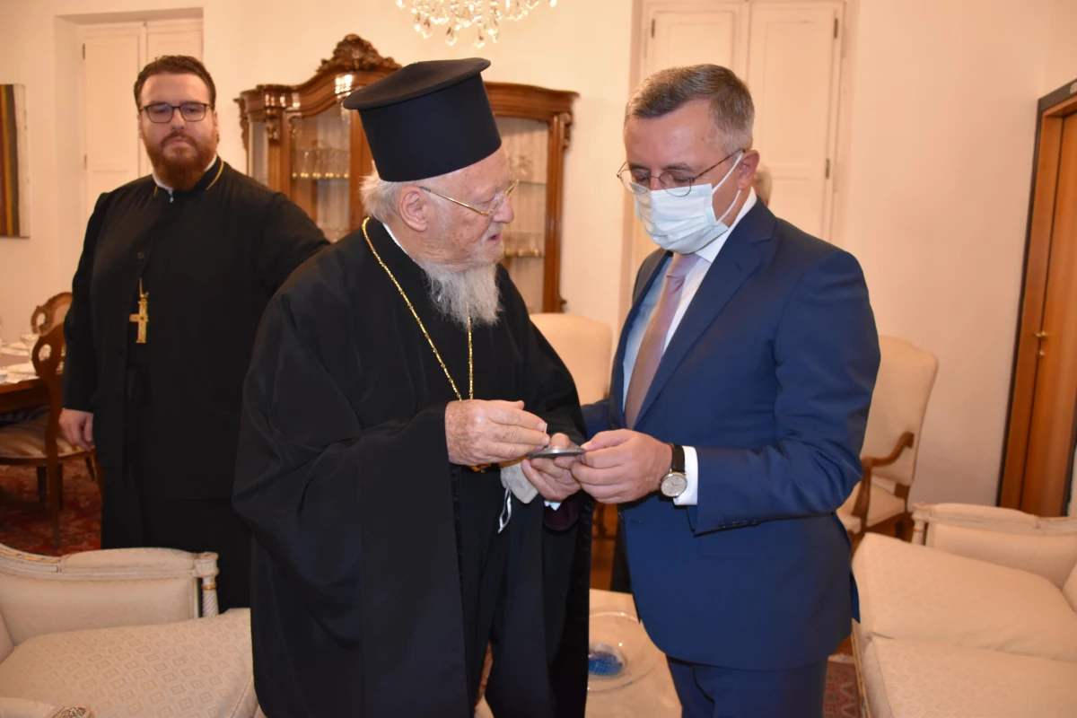 Türkiye\'nin Vatikan Büyükelçisi Göktaş, Fener Rum Patriği Bartholomeos\'u ağırladı