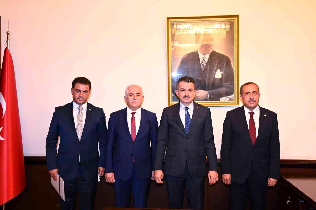 AK Parti Van Milletvekili Arvas, Tarım ve Orman Bakanı Dr. Pakdemirli ile görüştü