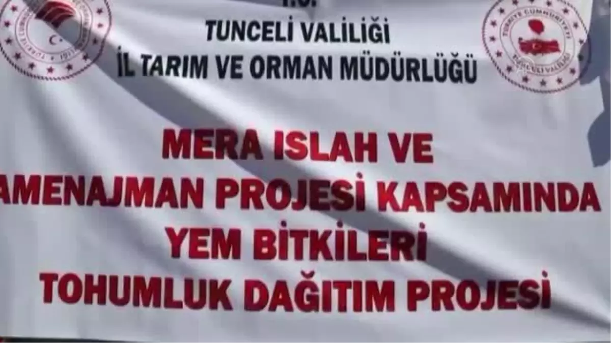 Çiftçilere hububat ve yem bitkisi tohumu dağıtıldı