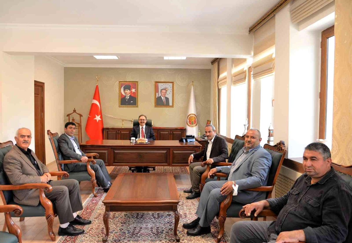 Erzurumlulardan Vali Kızılkaya\'ya hayırlı olsun ziyaret