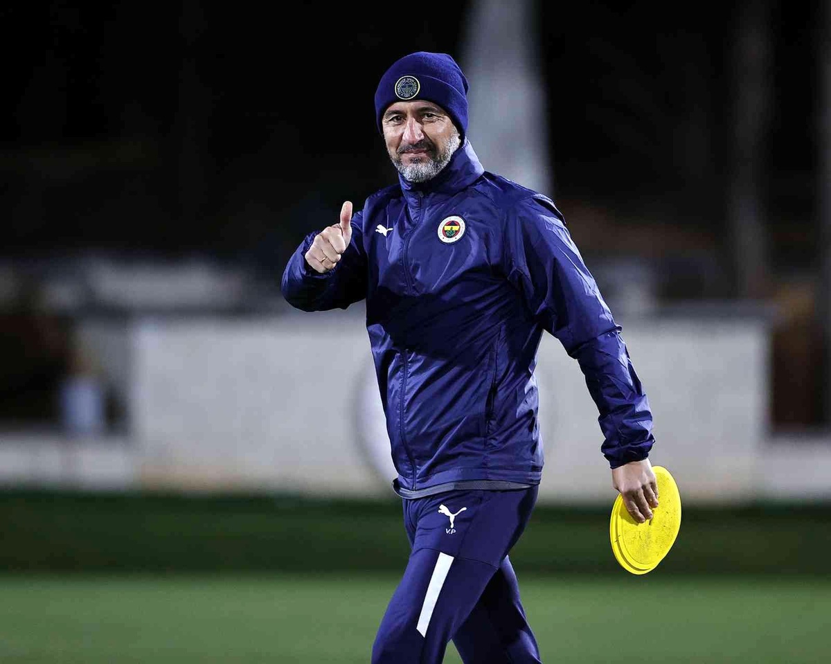 Fenerbahçe, Trabzonspor maçı hazırlıklarına başladı