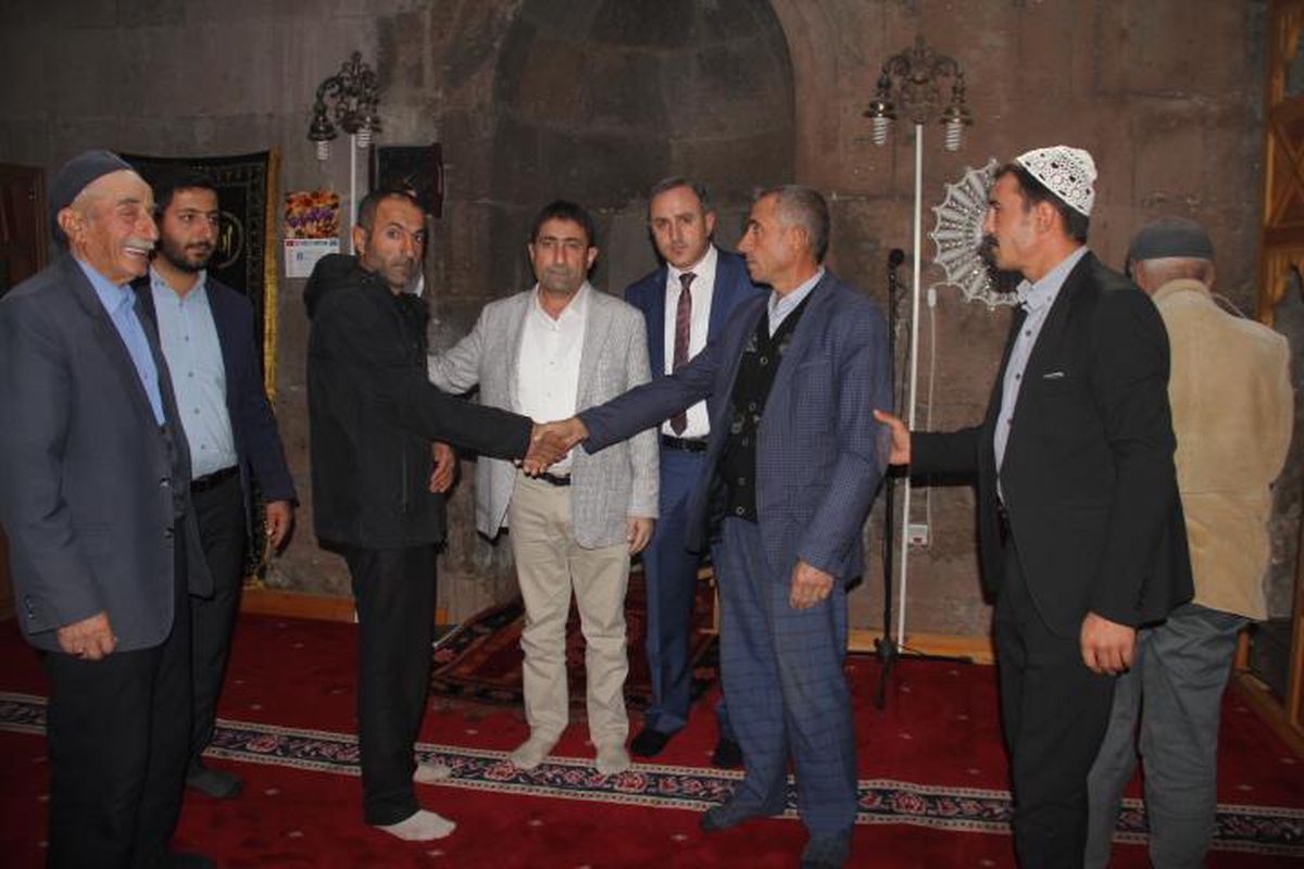 Korkut\'ta husumetli aileler barıştırıldı