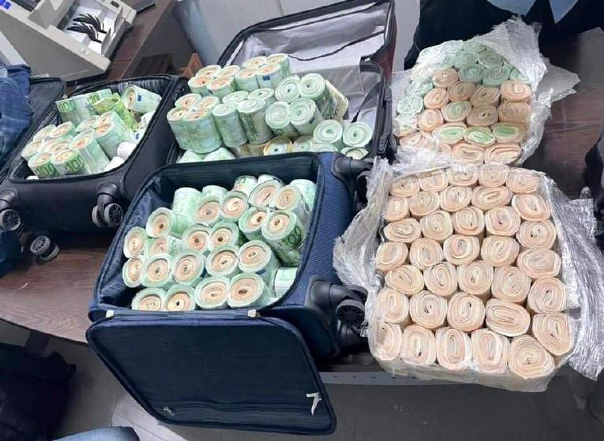 Libya\'da döviz kaçakçılarına darbe: 4 milyon euro ele geçirildi