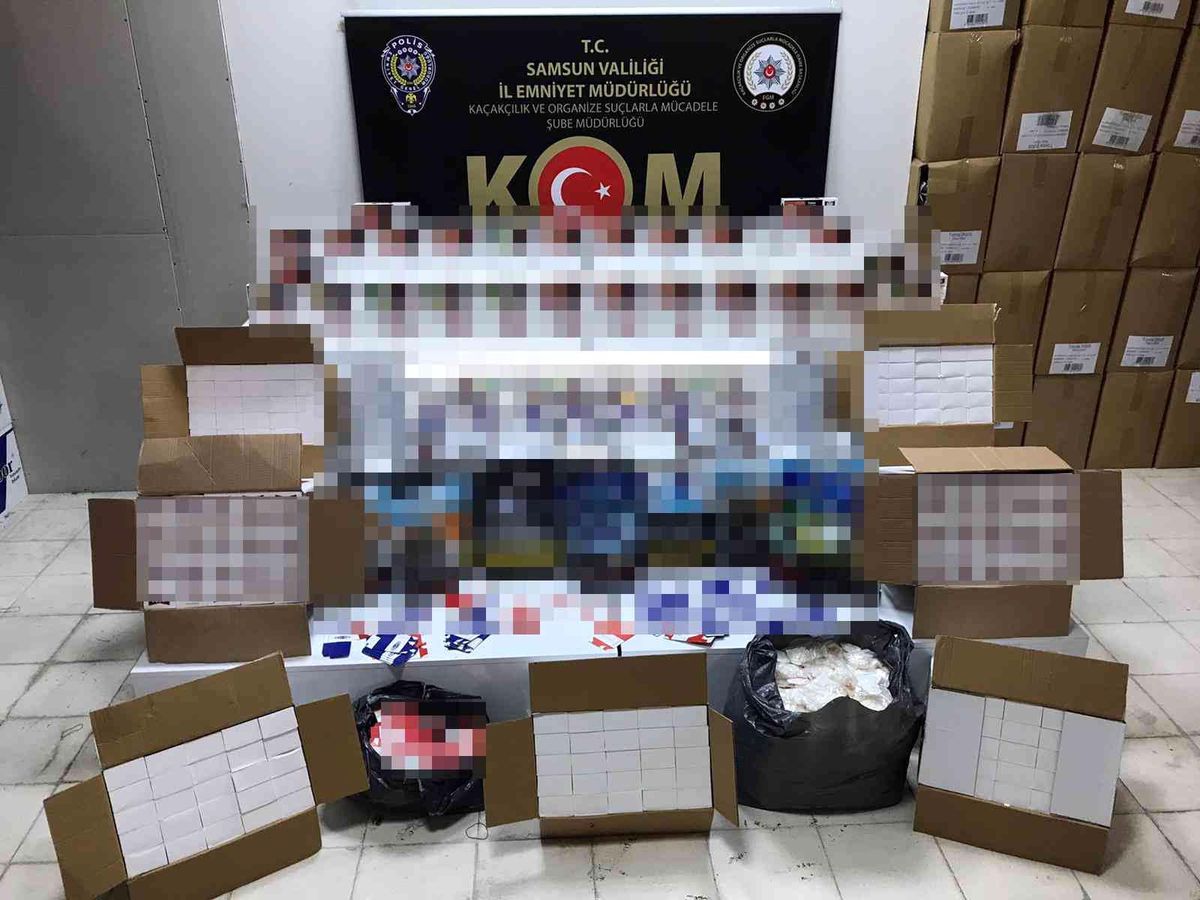 Samsun\'da paketler halinde kaçak sigara mamulleri ele geçirildi
