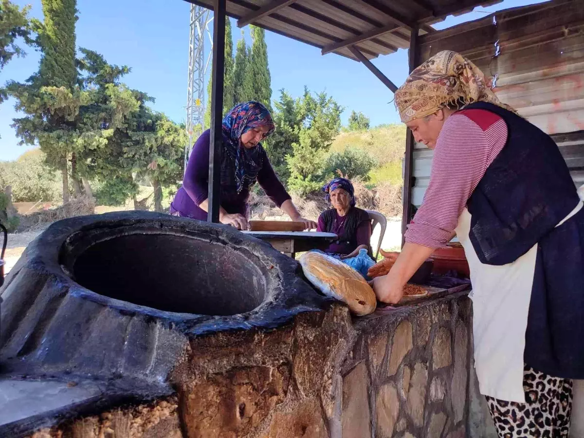 Tandır ekmeği Hataylı kadınların geçim kaynağı oldu