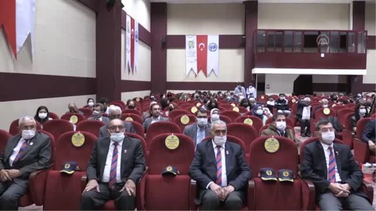 TDK Başkanı Gülsevin, Yunus Emre ve Türkçe Bilgi Şöleni\'nde konuştu