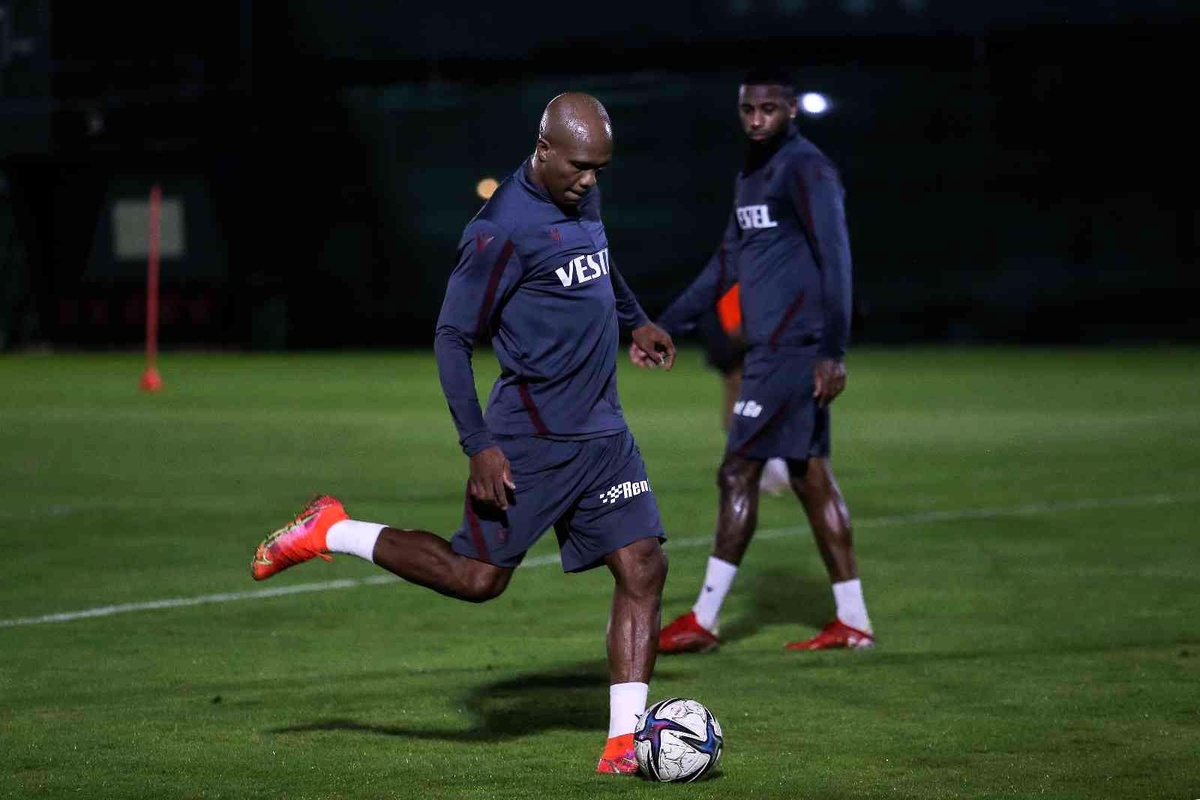 Trabzonspor Fenerbahçe maçı hazırlıklarına başladı
