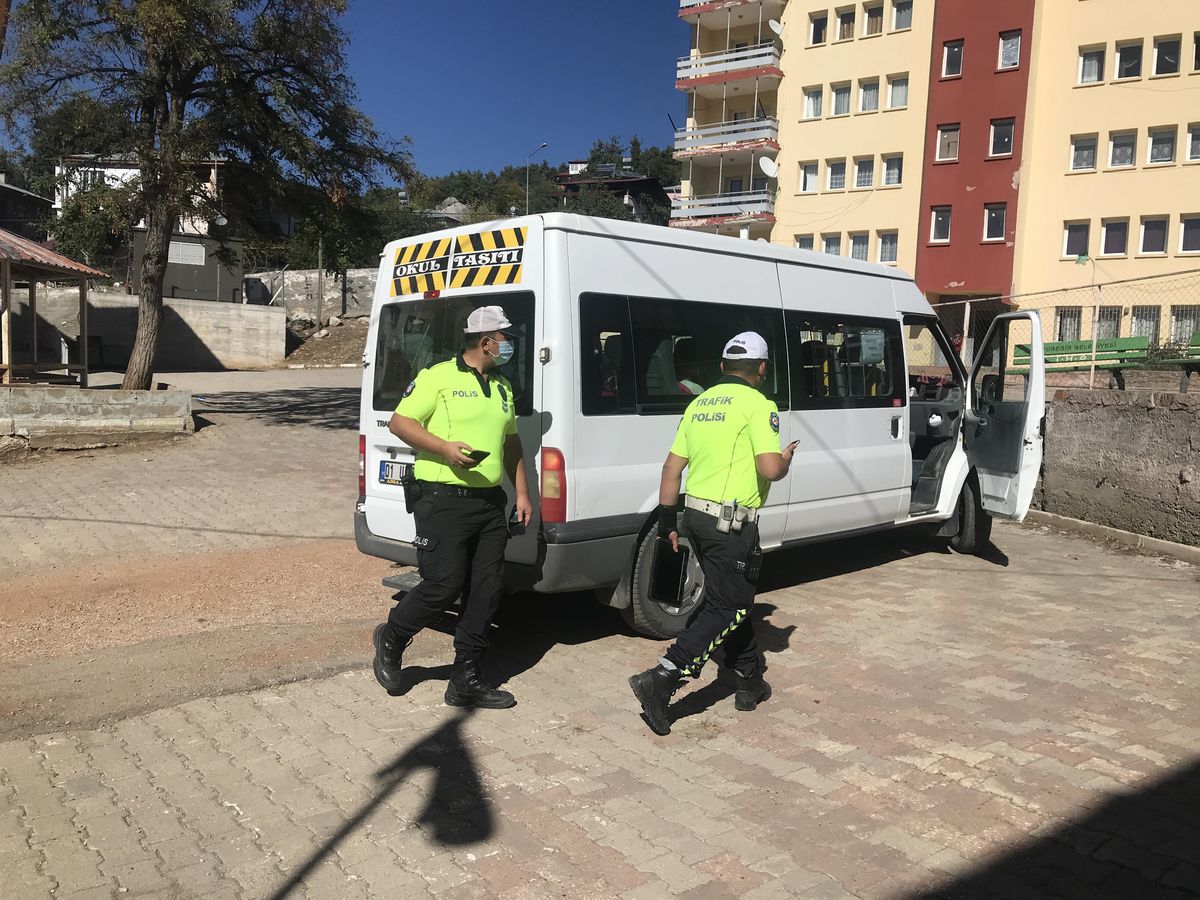 Aladağ\'da okul servisleri denetlendi