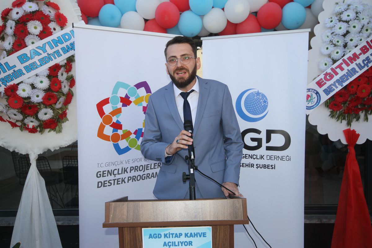 Beyşehir\'de "AGD Kitap Kahve" açıldı