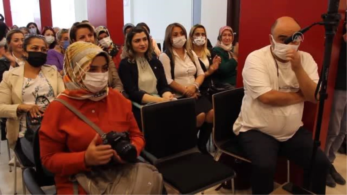 CHP Kadın Kolları Genel Başkanı Nazlıaka, kadın girişimcilerle buluştu