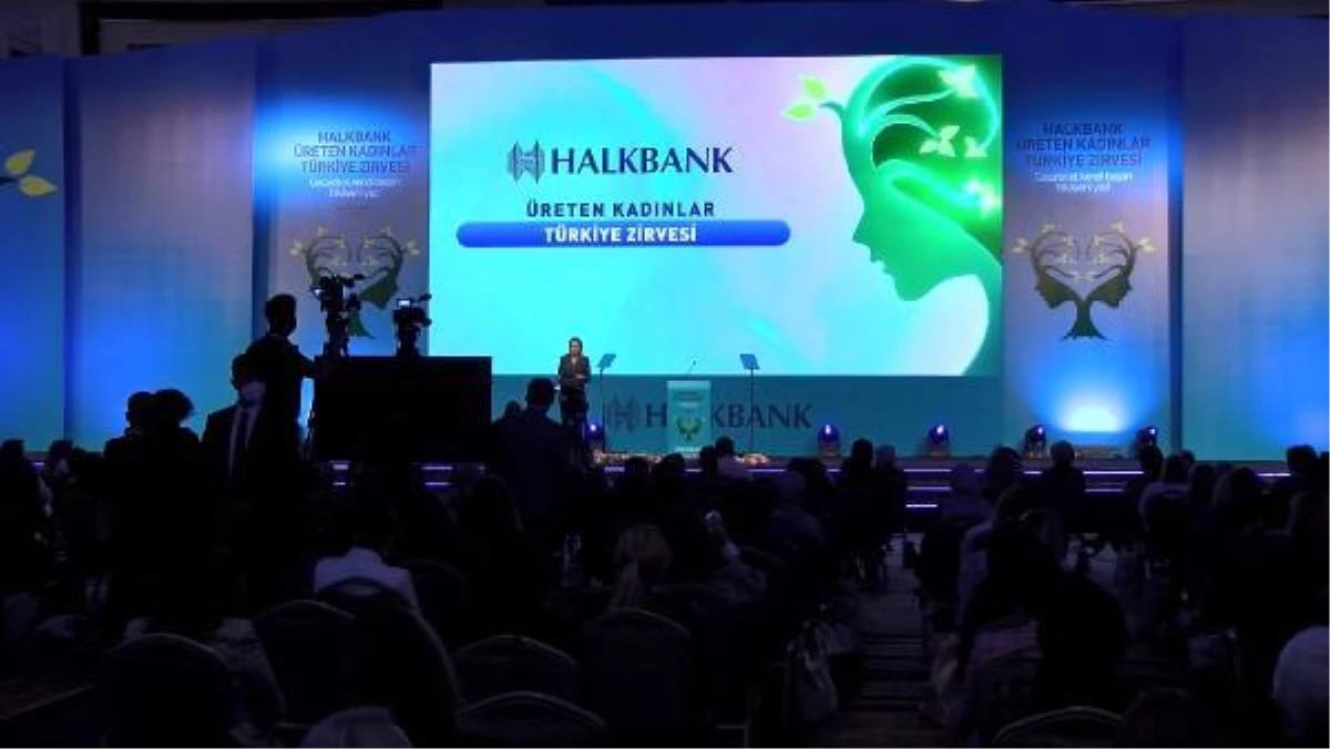 Emine Erdoğan, "Halkbank Üreten Kadınlar Türkiye Zirvesi"nde konuştu (1)