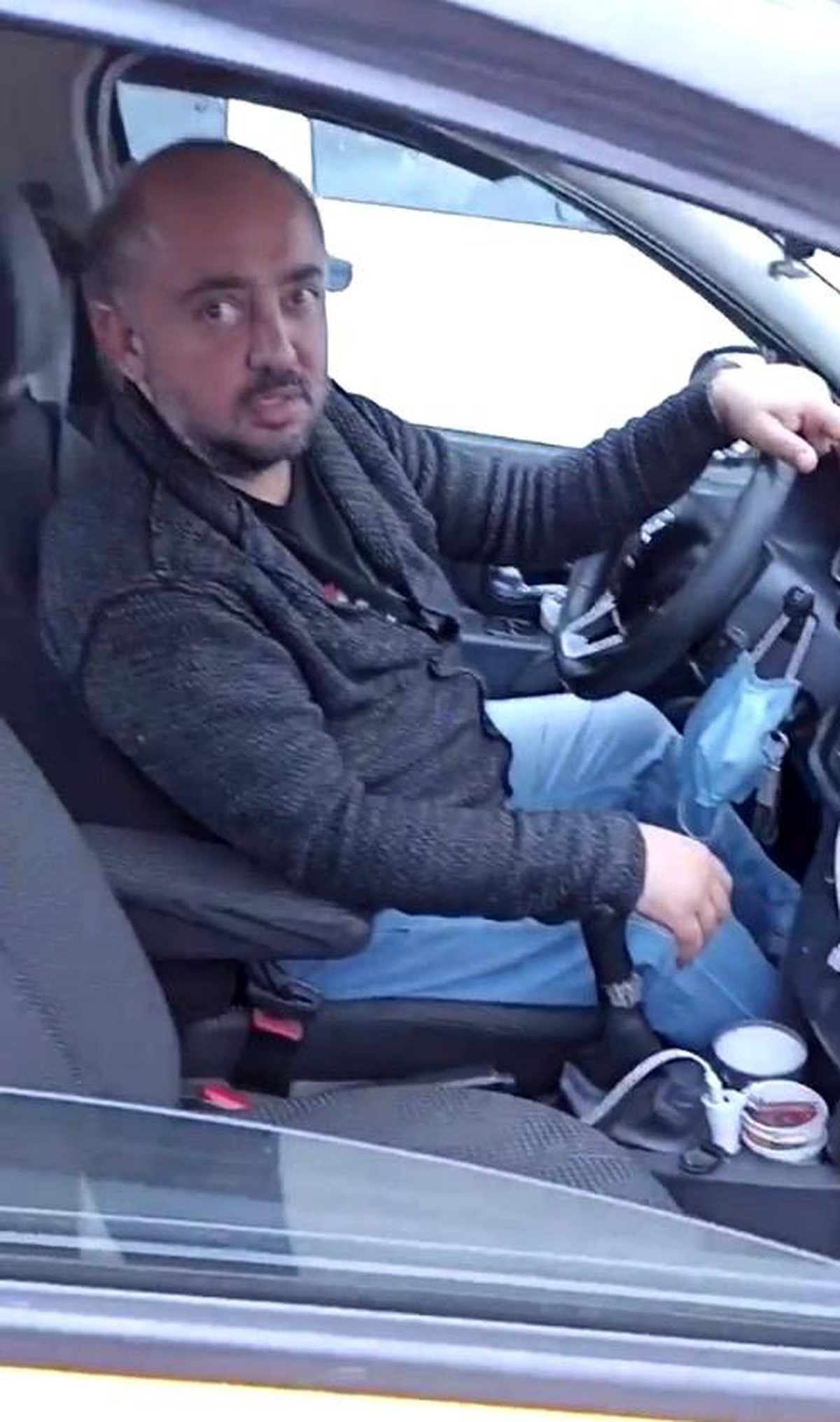 Esenyurt\'ta taksi terörü vatandaşları canından bezdirdi