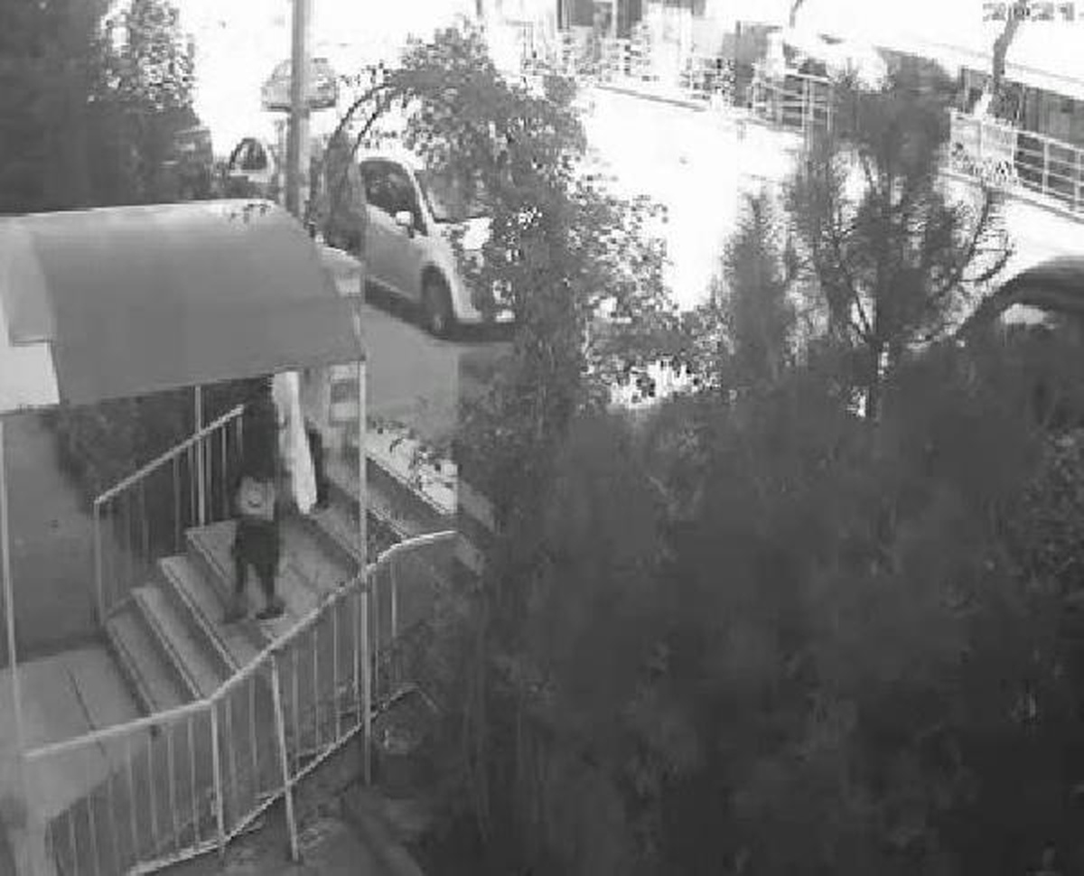 Evlerden 130 bin liralık ziynet eşyası çalan 4 kadın yakalandı