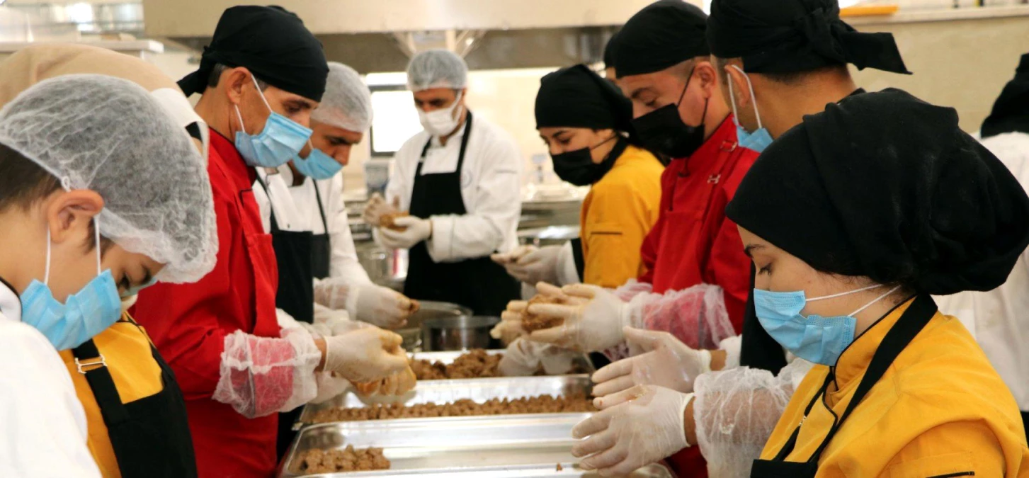 GAZİANTEP - 12 bin öğrencinin yemeği meslek lisesinde kaynıyor